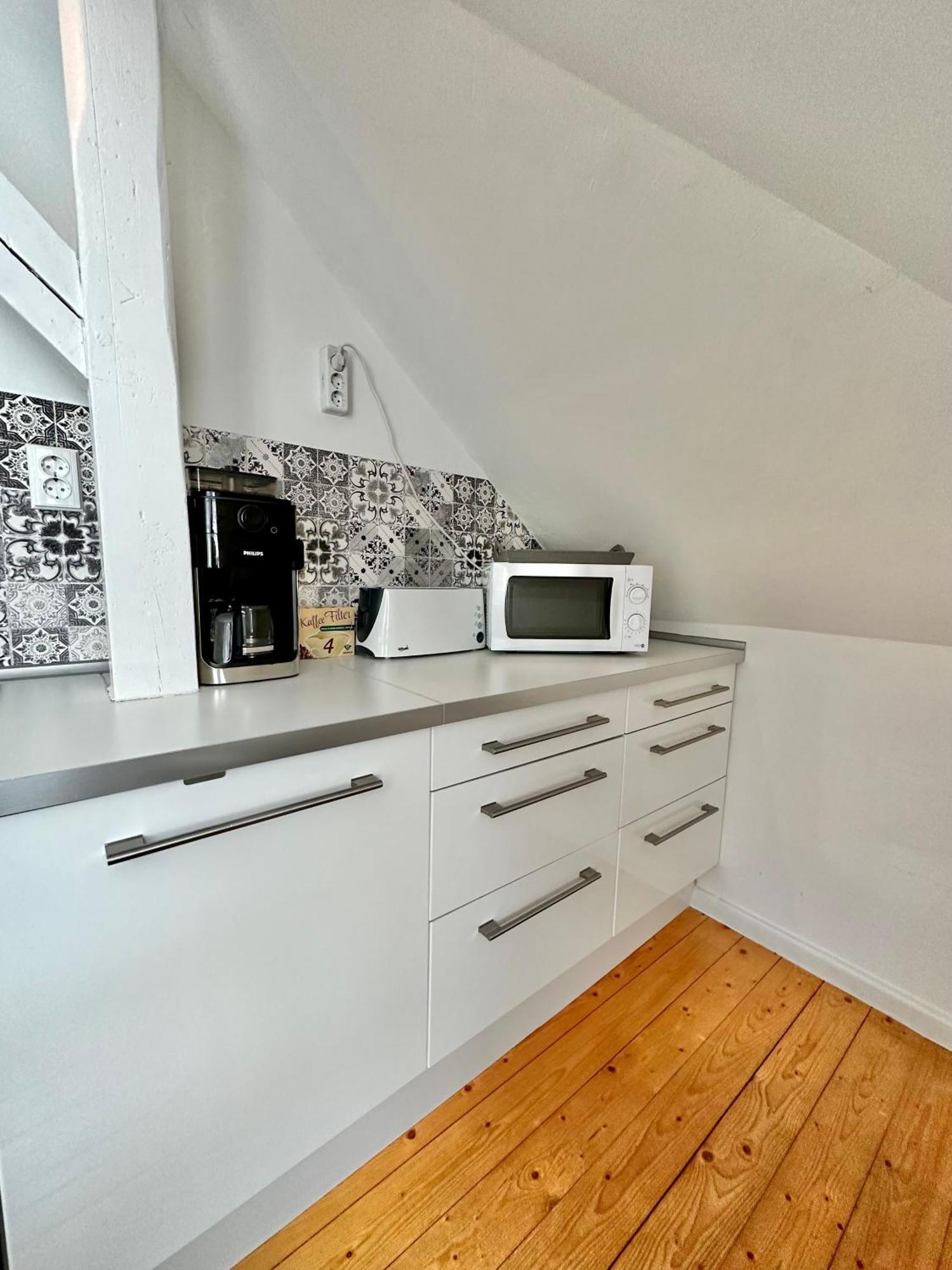 Schoenes City-Apartment Mit 2 Schlafzimmer, Parkplatz, Ruhig Und Hell, D46-Dg Олденбург Екстериор снимка