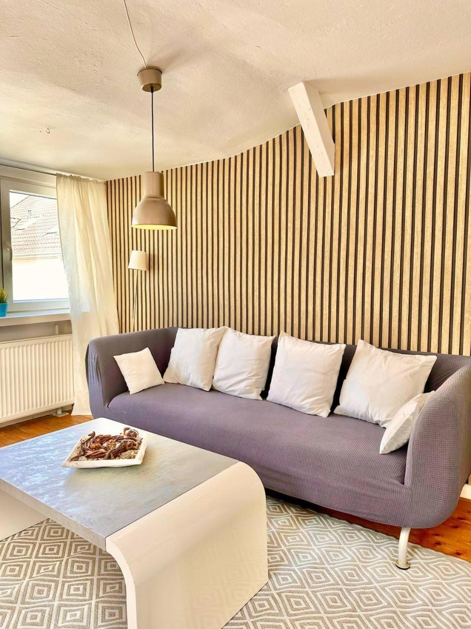Schoenes City-Apartment Mit 2 Schlafzimmer, Parkplatz, Ruhig Und Hell, D46-Dg Олденбург Екстериор снимка