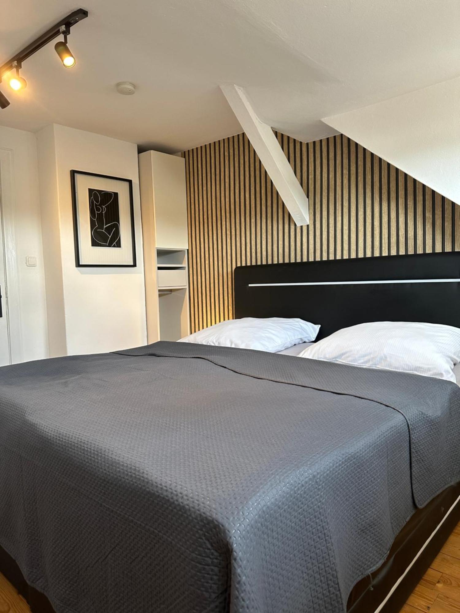 Schoenes City-Apartment Mit 2 Schlafzimmer, Parkplatz, Ruhig Und Hell, D46-Dg Олденбург Екстериор снимка