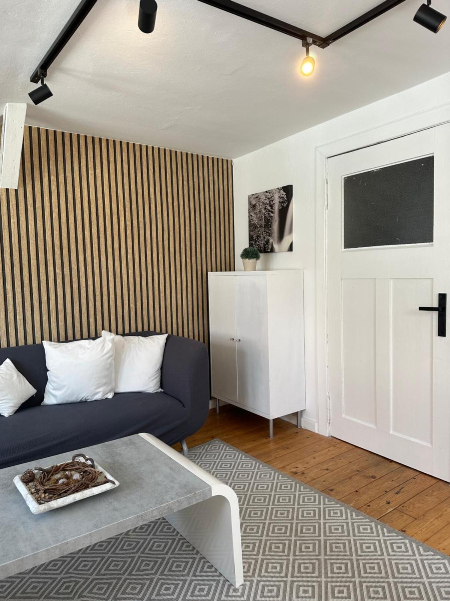 Schoenes City-Apartment Mit 2 Schlafzimmer, Parkplatz, Ruhig Und Hell, D46-Dg Олденбург Екстериор снимка